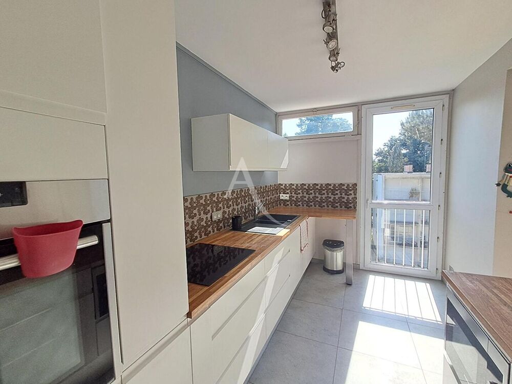 Location Appartement Appartement Nantes - 4 pièce(s) - 79.94 m2 Nantes