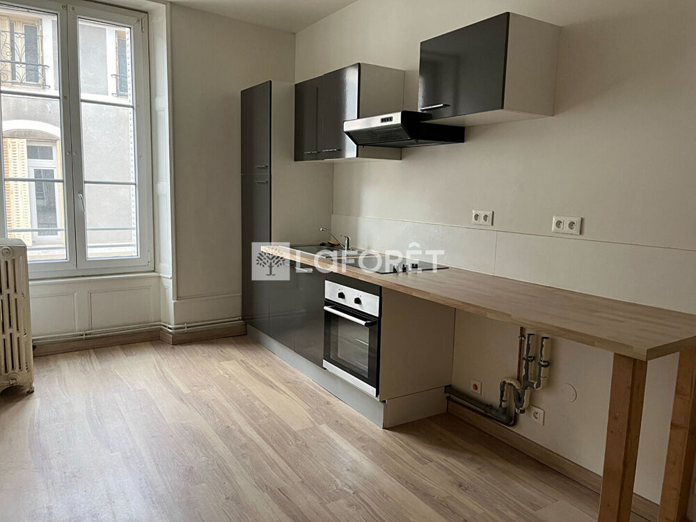 Location Appartement Appartement de type F3 avec jardin commun à Neufchâteau  95m2 Neufchateau