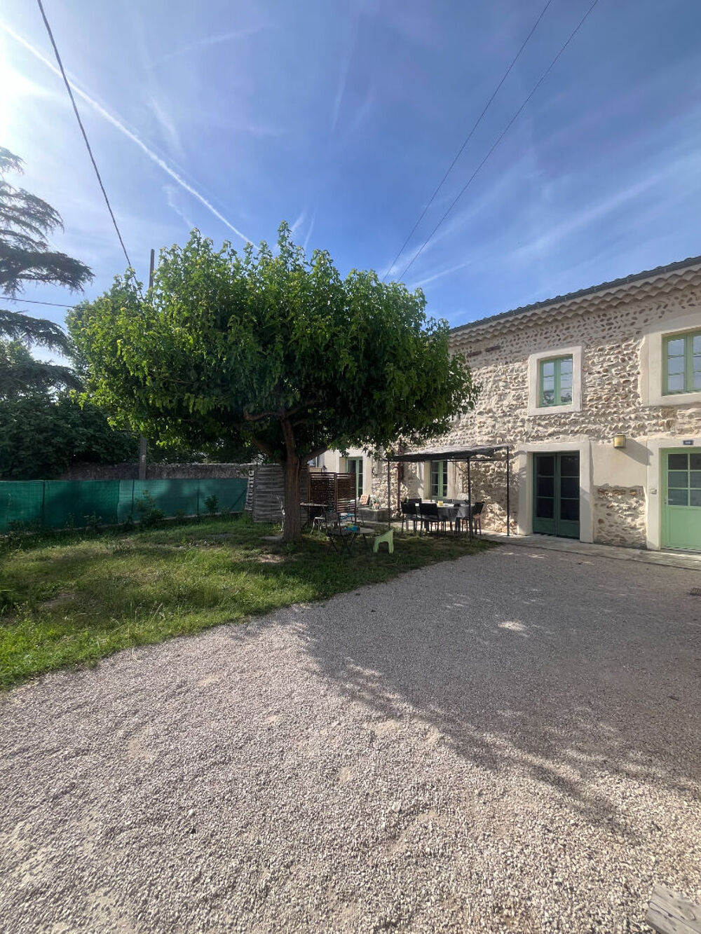 Maison renové avec extérieur