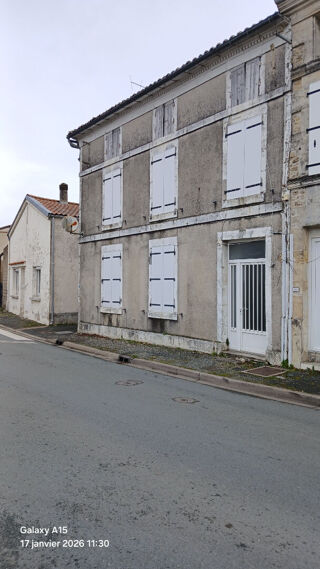  Maison à louer 4 pièces 113 m²