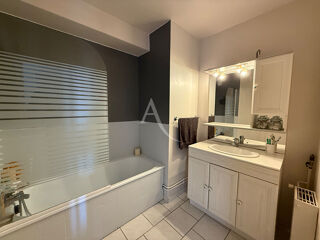  Appartement  vendre 4 pices 80 m