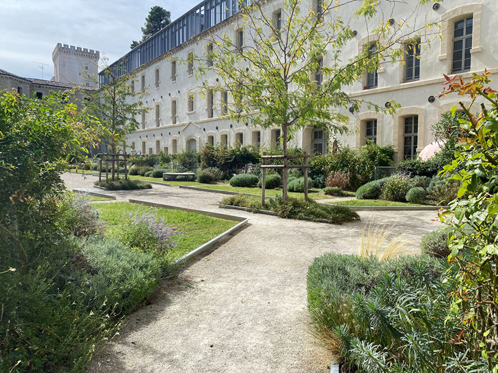 Location Appartement Appartement Avignon INTRA MUROS, 3 pièces, 57 m2, Terrasse Jardin et Parking Avignon