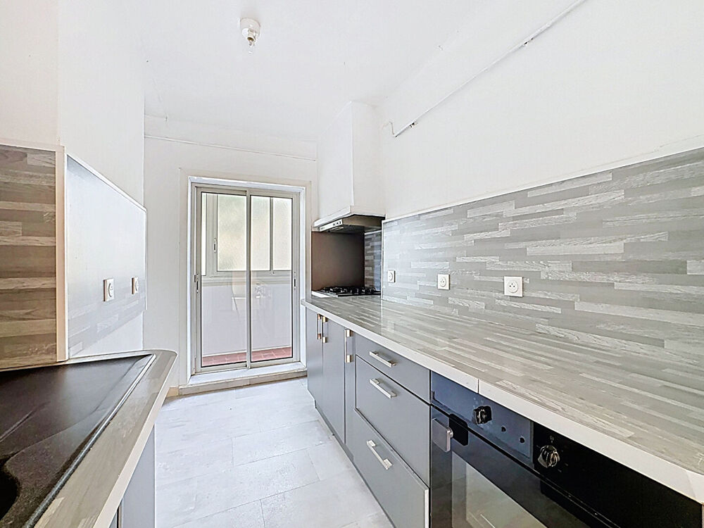 Vente Appartement AVIGNON T3 DE 65 M² AVEC BALCON, CAVE ET PARKING RÉSIDENCE SÉCURISÉE Avignon