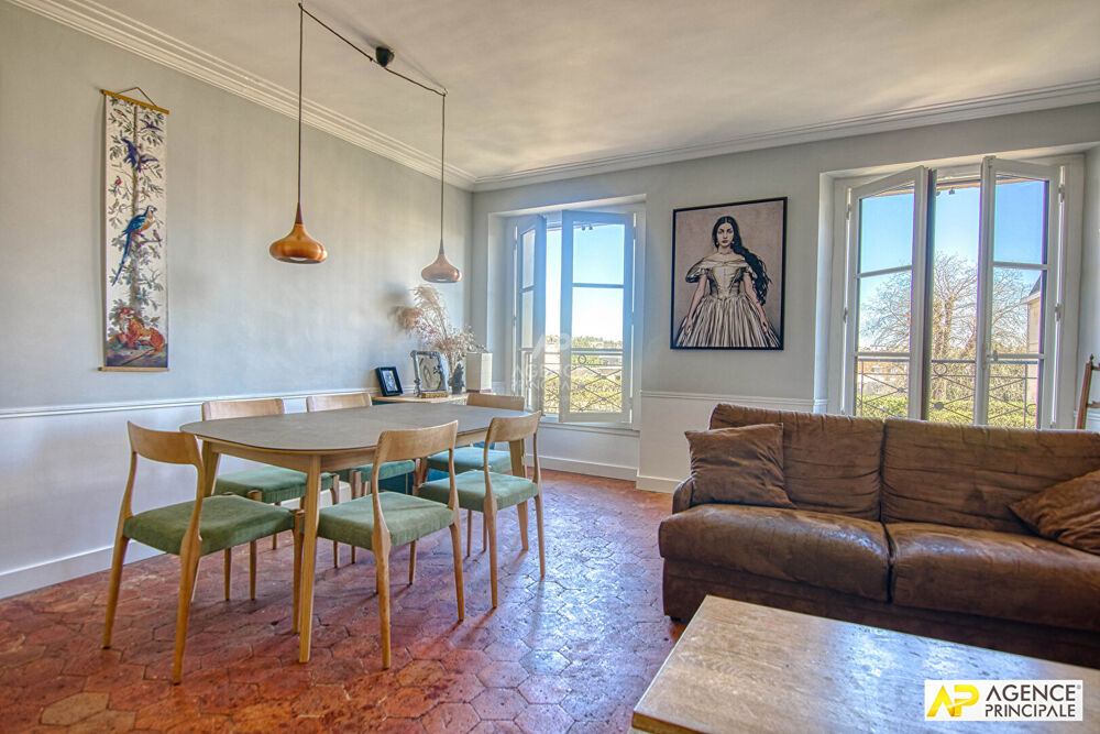 Vente Appartement Versailles Notre-Dame Appartement 4 pièces en duplex de 93m² au sol situé au 3ème et dernier étage  avec caves Versailles