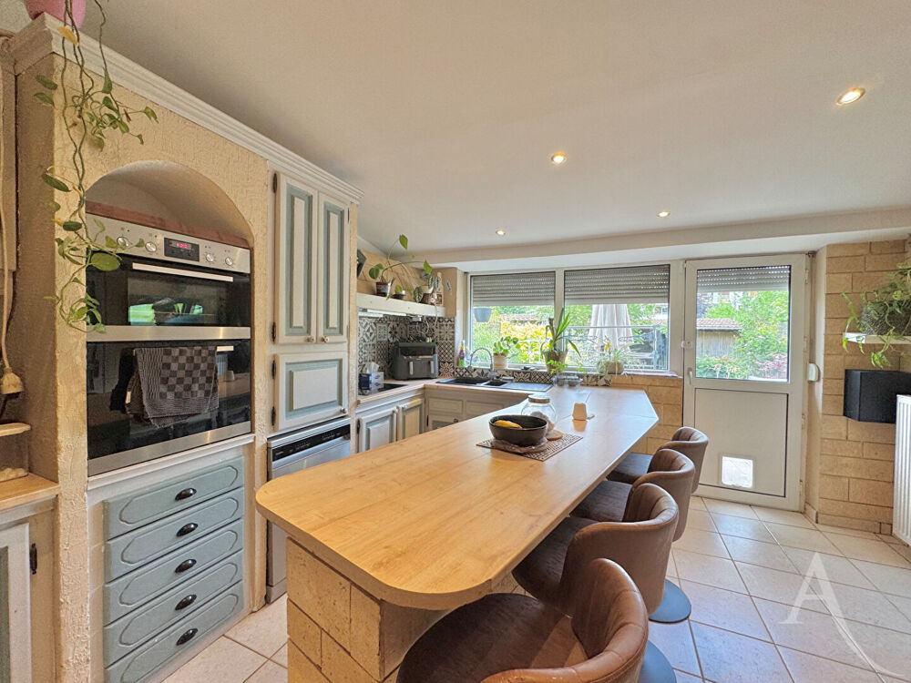 Maison de ville familiale T6 (157 m²) avec jardin, terrasse et garage à Terville