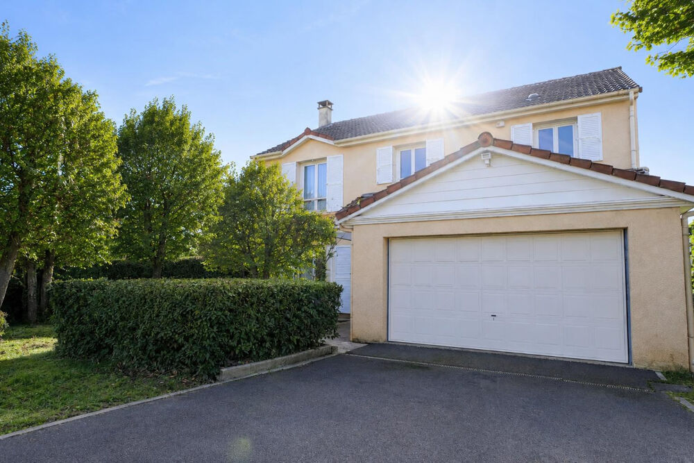 Maison familiale - 5 chambres - 147m²