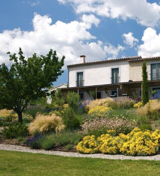  Villa � vendre 15 + pi�ces 900 m�