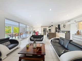  Maison à vendre 6 pièces 235 m²