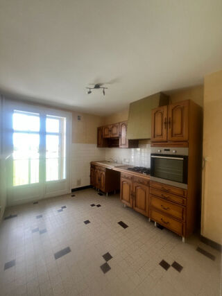  Appartement � louer 4 pi�ces 80 m�