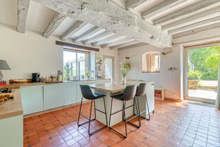  Maison  vendre 15 + pices 400 m