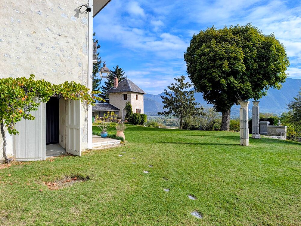 Propriété historique avec domaine viticole et vue panoramique