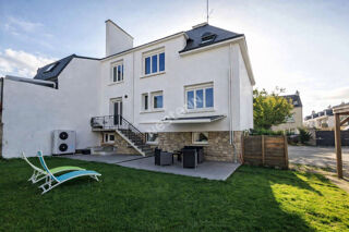  Maison � vendre 9 pi�ces 228 m�