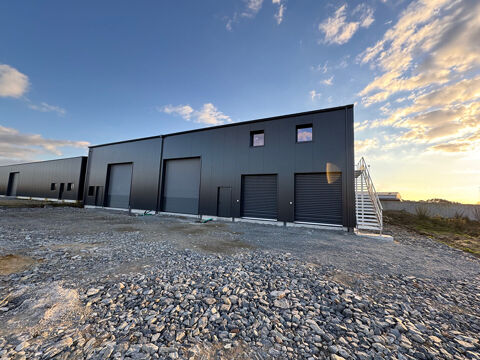 DAMGAN, ZA de la lande, superbe local d'activit&eacute; de 133 m&sup2; au sol &agrave; louer 900 56750 Damgan