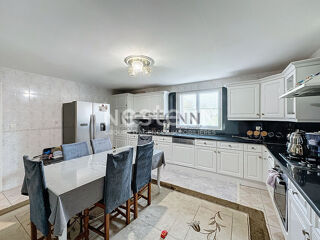  Maison  vendre 7 pices 214 m