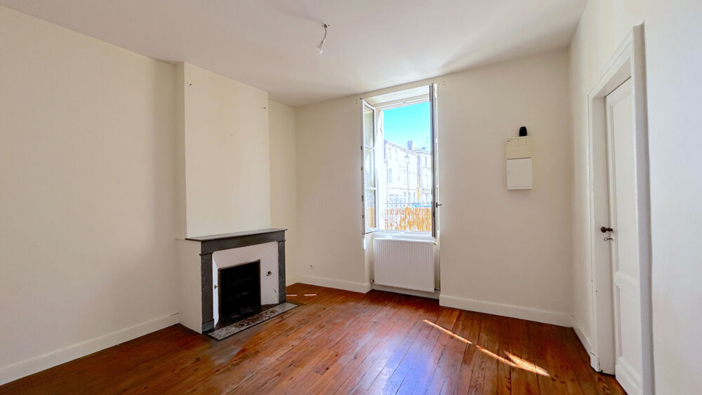 Location Maison A LOUER MAISON DE 121 M2 AVEC 4 CHAMBRES - CENTRE VILLE DE BOURG Bourg sur gironde