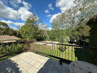  Immeuble � vendre 10 pi�ces 375 m�