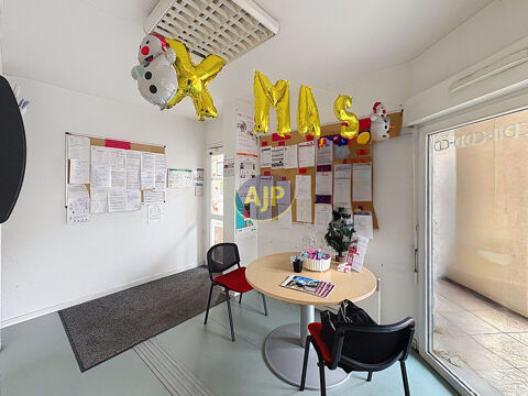   Local d'activité Merignac 81.67 m2 MERIGNAC CENTRE 
