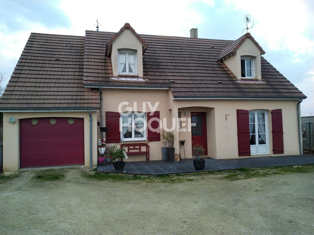 Vente Maison Maison familiale 5 pièces -119m² - Terrain clos et arboré de 1113m² - Houville la branche