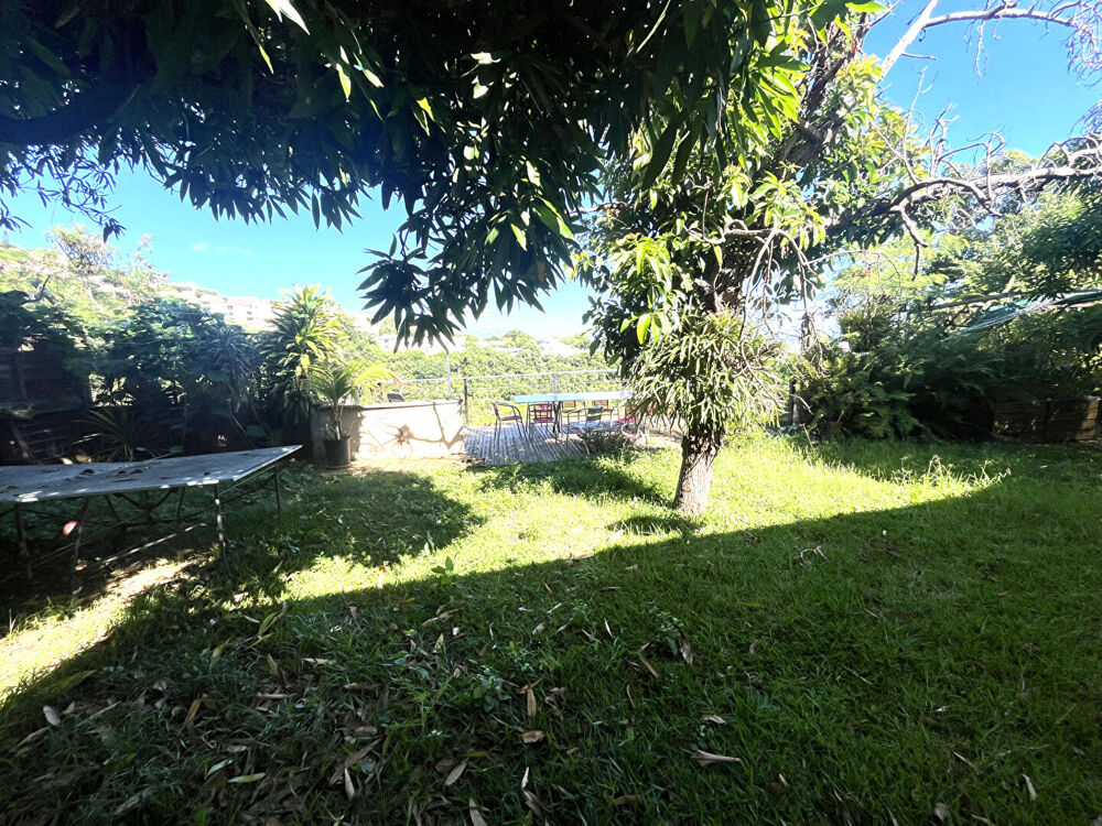Villa T5/6 Bois de Nèfles Ste Clotilde