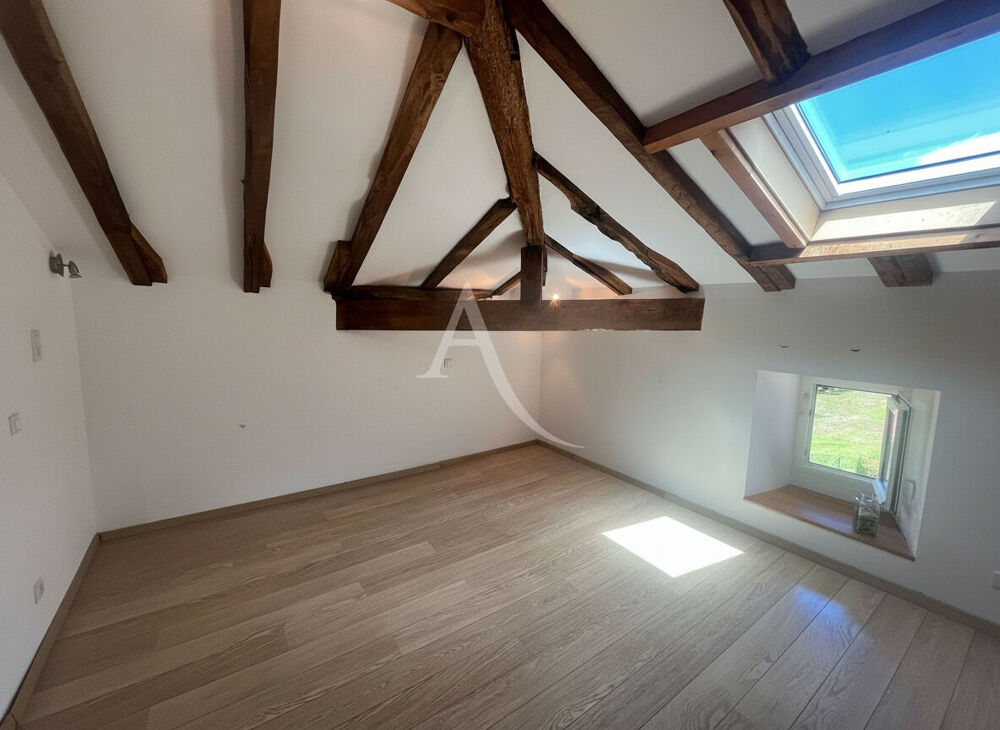 Vente Maison Maison Louhossoa 15 pièce(s) 718.67 m2 Louhossoa
