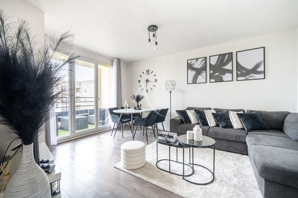 Vente Appartement MAGNIFIQUE APPARTEMENT F2 PROCHE CENTRE-VILLE ! Cergy