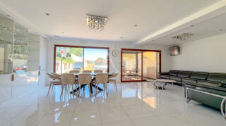  Maison à louer 7 pièces 181 m²
