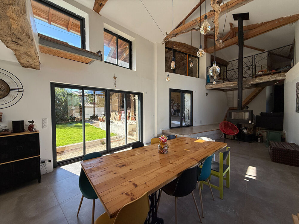 Vente Maison Charme, volumes et potentiel pour ce corps de ferme Illiat