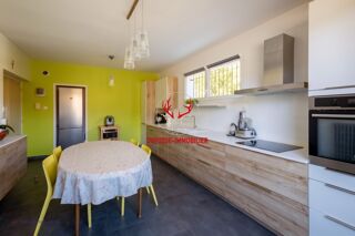  Maison à vendre 10 pièces 255 m²