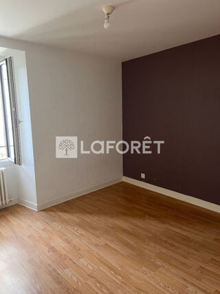  Appartement à louer 3 pièces 55 m²