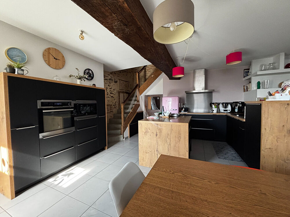 Vente Maison Maison Menil 7 pièce(s) 170m2 Menil