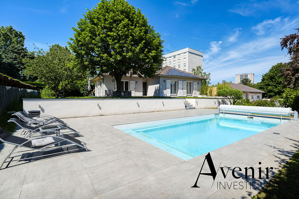 Vente Maison Ecully  Maison 4 pièce(s) de  121 m2 avec piscine Ecully