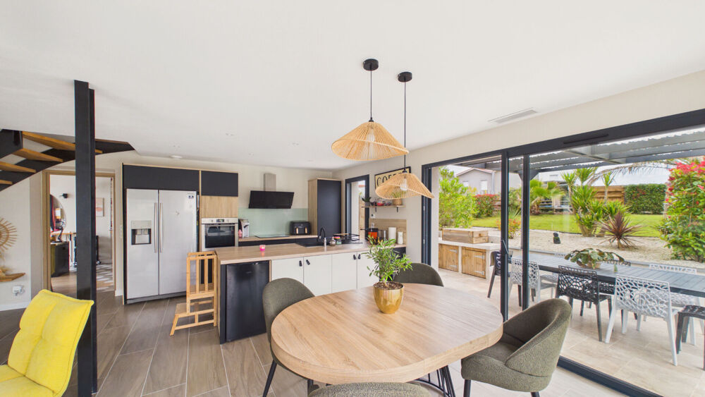 Saint-Geours-de-Maremne Villa contemporaine de 2022 (160 m²) avec piscine chauffée et dépendance modulable
