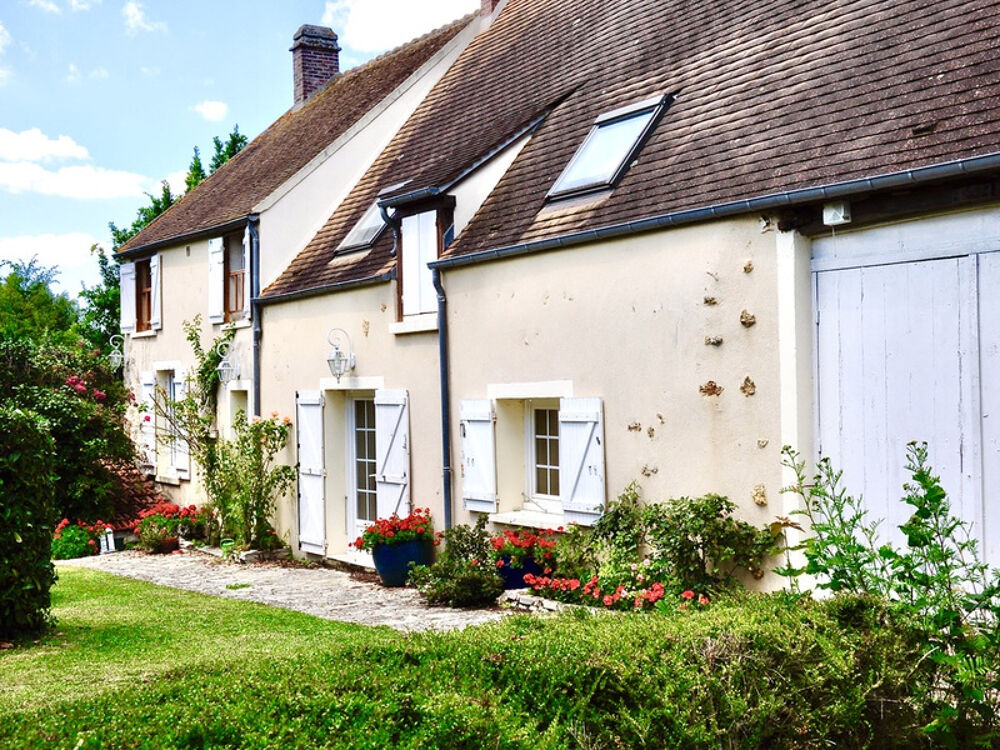 Maison 210 m2, 6 chambres, 2600m2 de terrain dont parcelle constructible