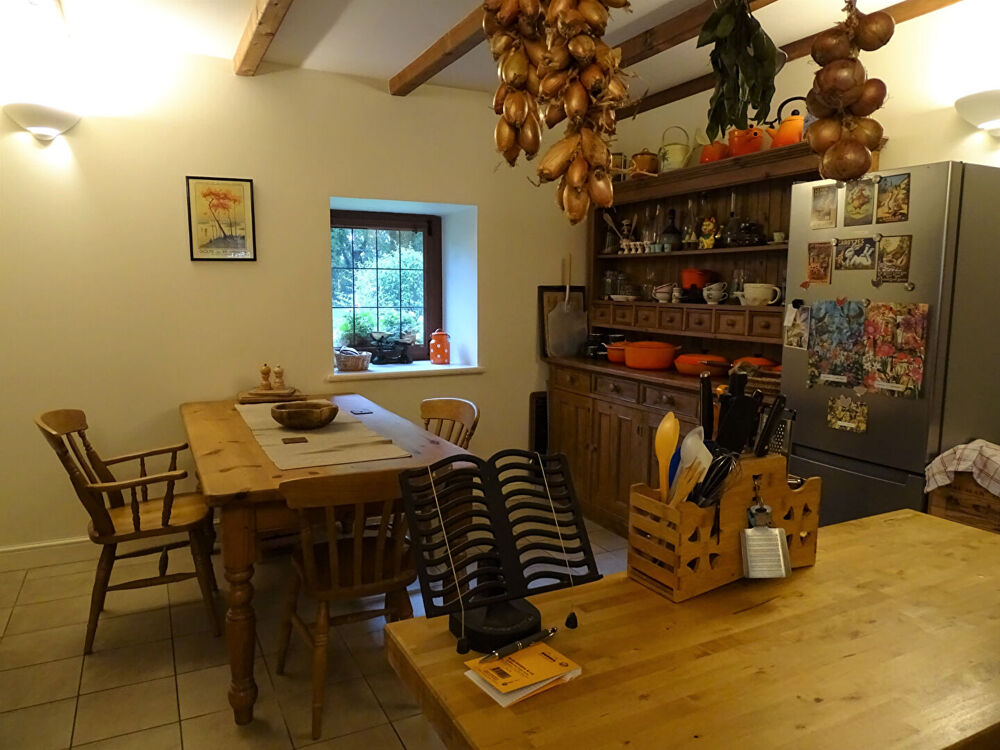 CÔTES-D'ARMOR. Un magnifique gîte en pierre de 2 chambres, plein de charme, situé près du village de Kergrist-Moëlou