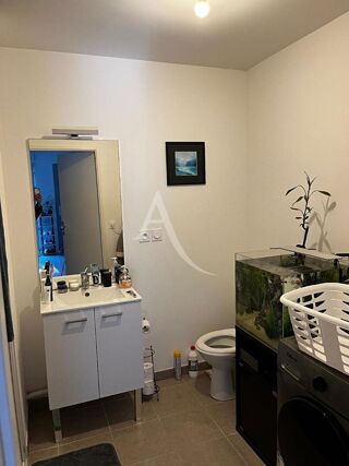  Appartement à louer 1 pièce 32 m²