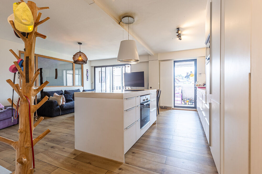 AGENCE IMMOBILIERE LAFORET - EXCLUSIVITE - "BONSAÏ" - ANNECY - APPARTEMENT T4 de 73.49m² - BALCON/LOGGIA 10m2 - CAVE - PARKING D