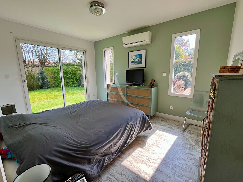 Vente Maison Maison Saint Jean D Illac 6 pièce(s) 156m2 Saint jean d illac