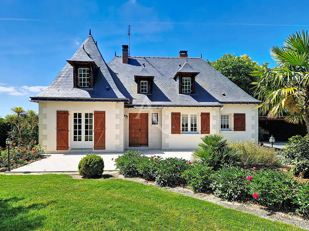 Maison Vivy 6 pièce(s) 162 m2