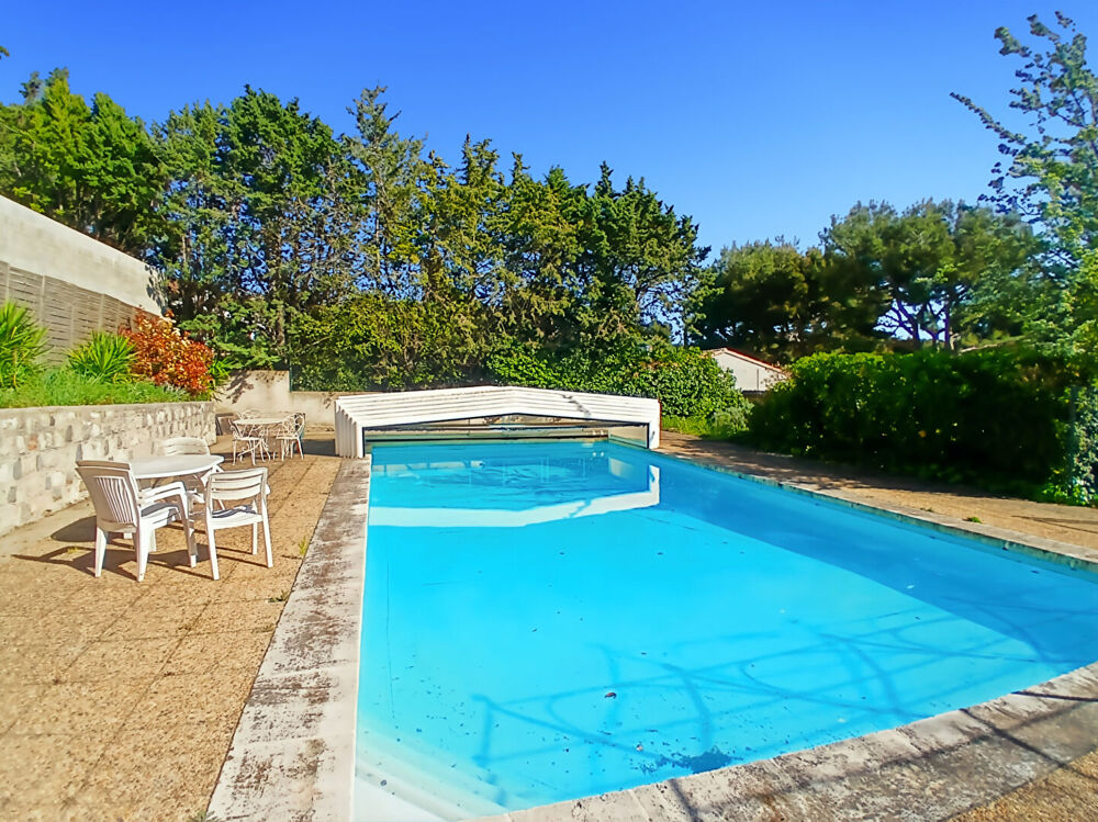 En exclusivité Maison T6 de 147 m2 avec piscine, jardin, garage à Allauch 13190