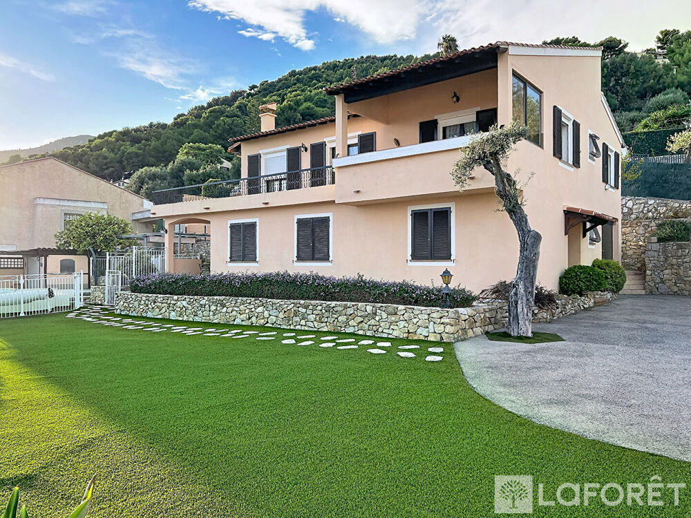 Vente Maison Maison Roquebrune Cap Martin 6 pièce(s) 167.12 m2 Roquebrune cap martin