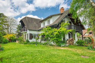  Maison  vendre 10 pices 300 m