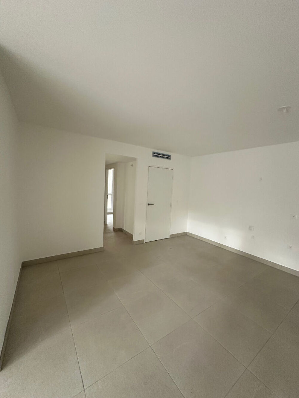 A VISITER RETOUR EN VENTE - APPARTEMENT T3 AVEC TERRASSE VUE NATURE - AIX EN PROVENCE