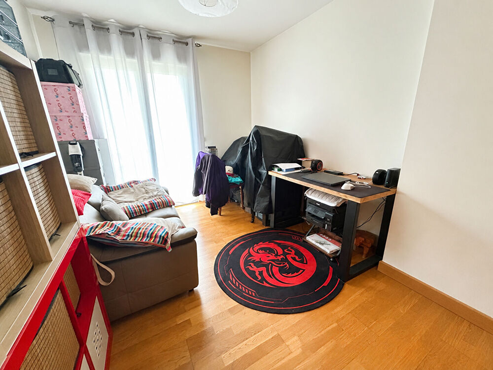 Appartement 3 chambres située à Mantes La Jolie proche gare et centre ville