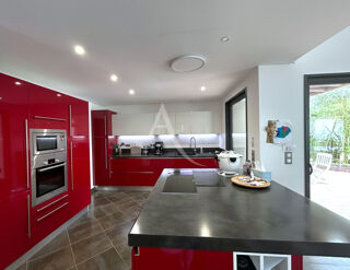  Maison à vendre 7 pièces 215 m²