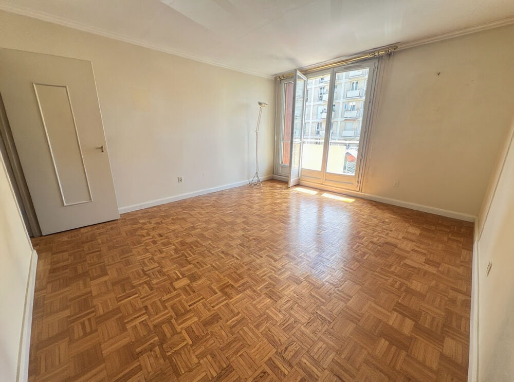 Appartement 3 pièces 57 m² · à Paris 15 · 57 m² · 517 000 €