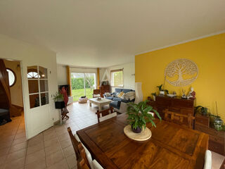  Maison  vendre 8 pices 130 m