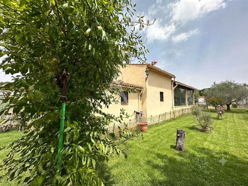 VILLA TYPE 3/4 AVEC JARDIN DE 1247M2 AU CALME AVEC GARAGES