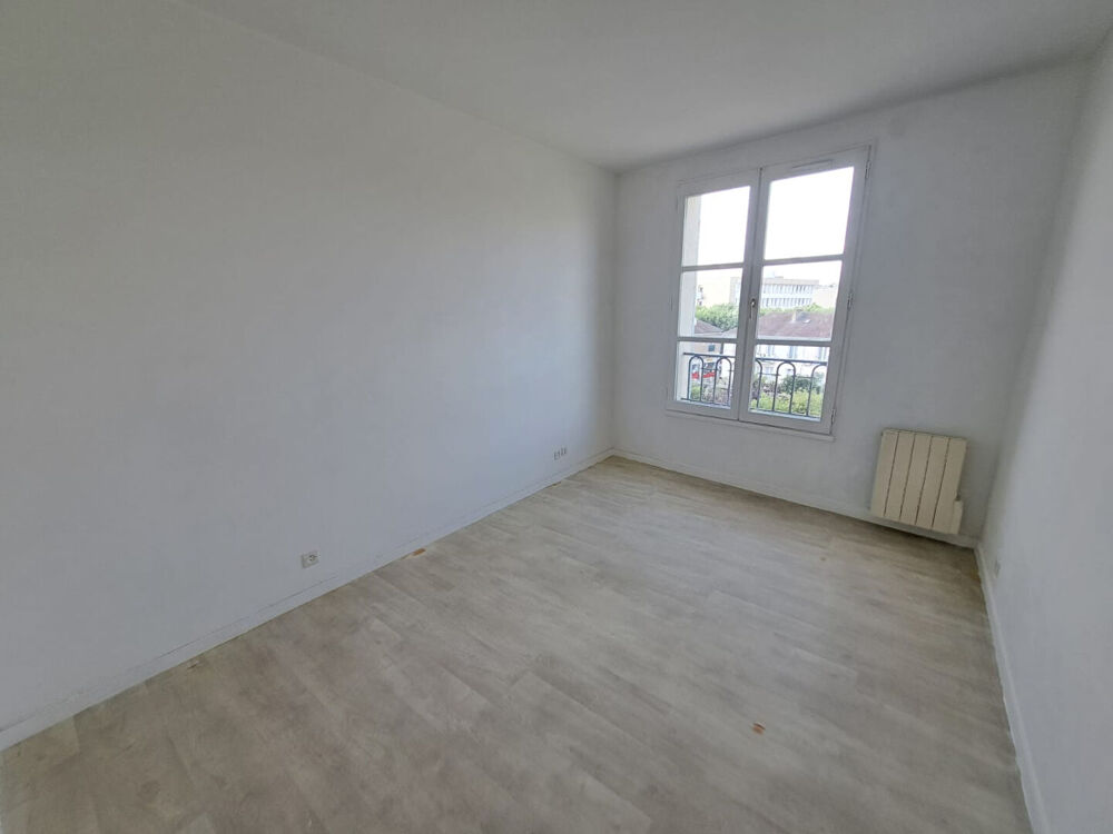 Appartement Mantes La Jolie F3 de 64.84 m² avec garage en s/sol et cave.