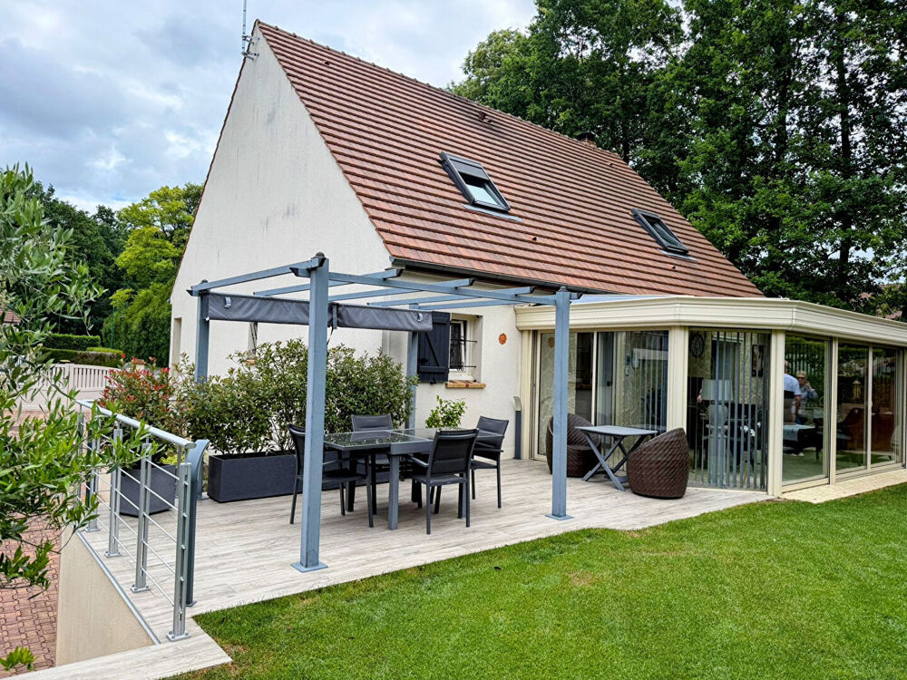 Vente Maison Maison Lamorlaye 7 pièce(s) 165 m2 Lamorlaye