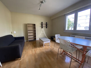  Appartement à louer 3 pièces 44 m²